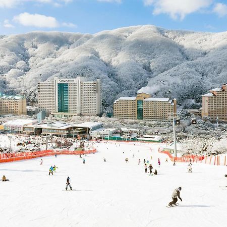 Hotel Vivaldipark Hongcheon Exterior foto