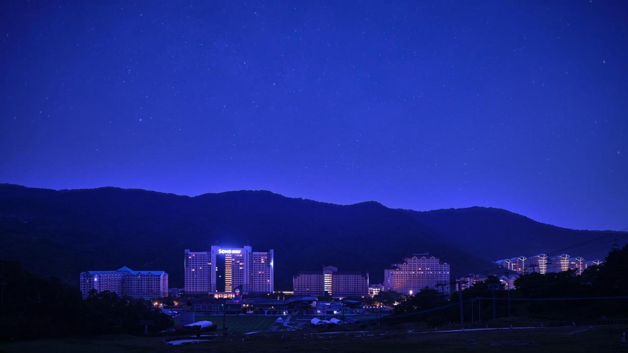 Hotel Vivaldipark Hongcheon Exterior foto