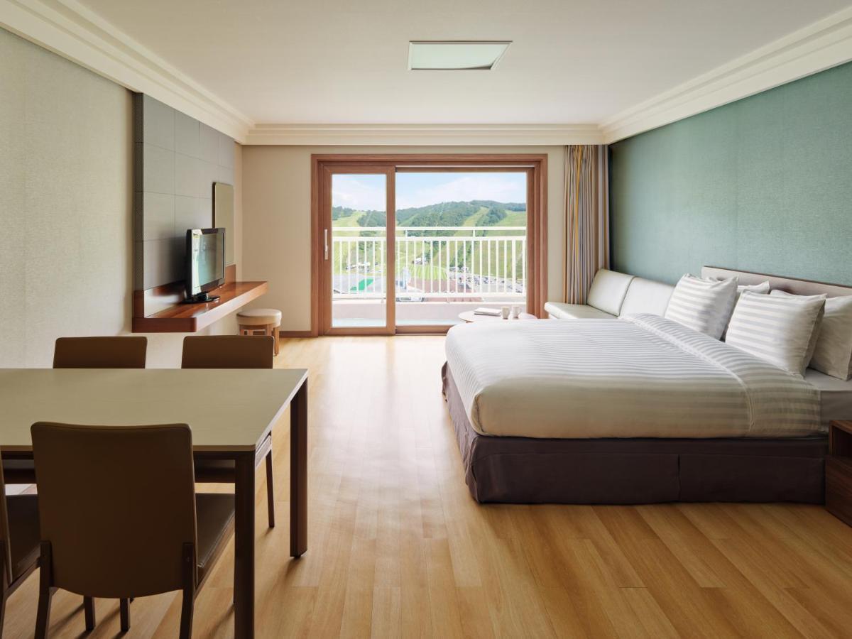Hotel Vivaldipark Hongcheon Exterior foto
