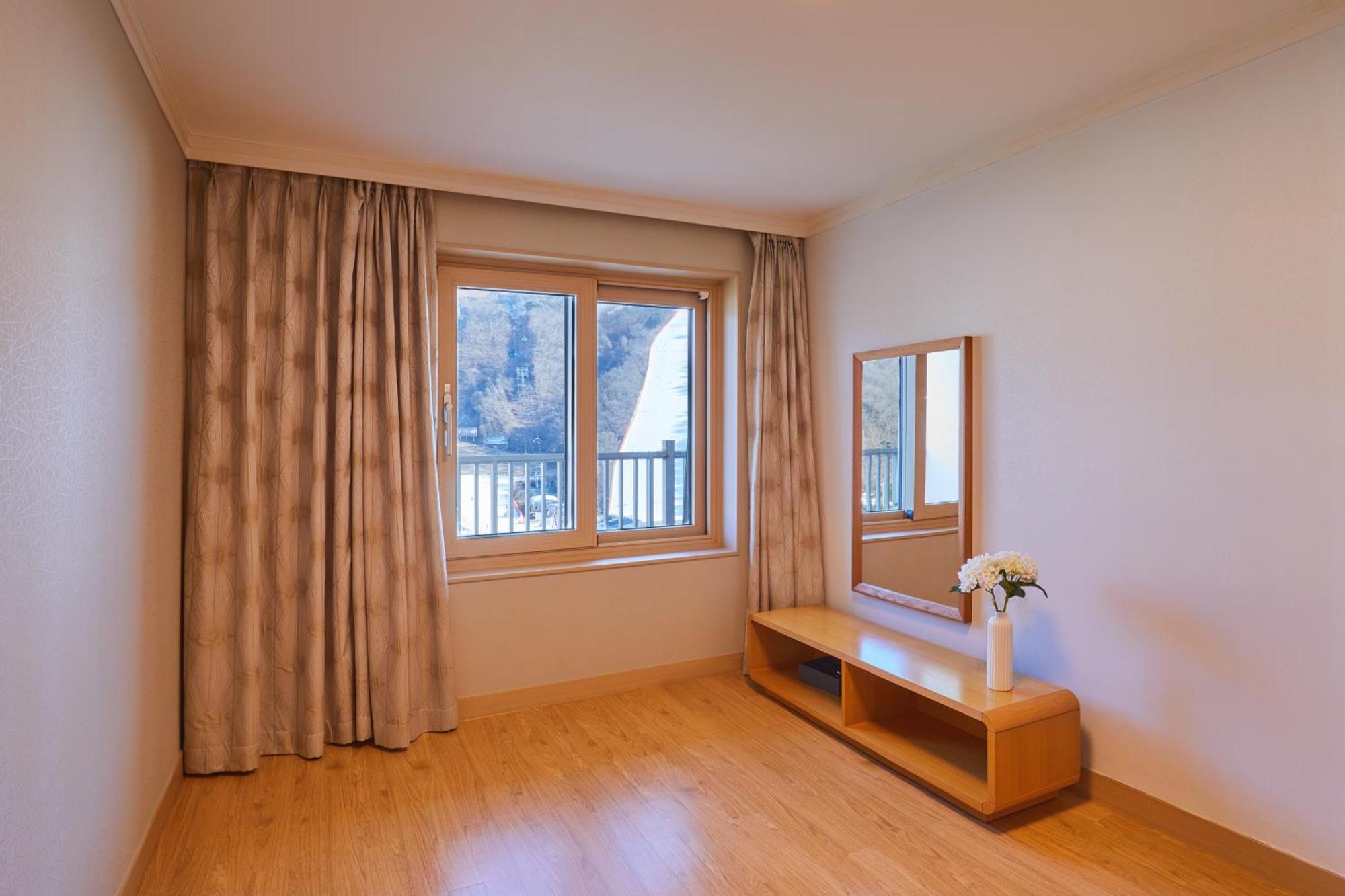 Hotel Vivaldipark Hongcheon Exterior foto