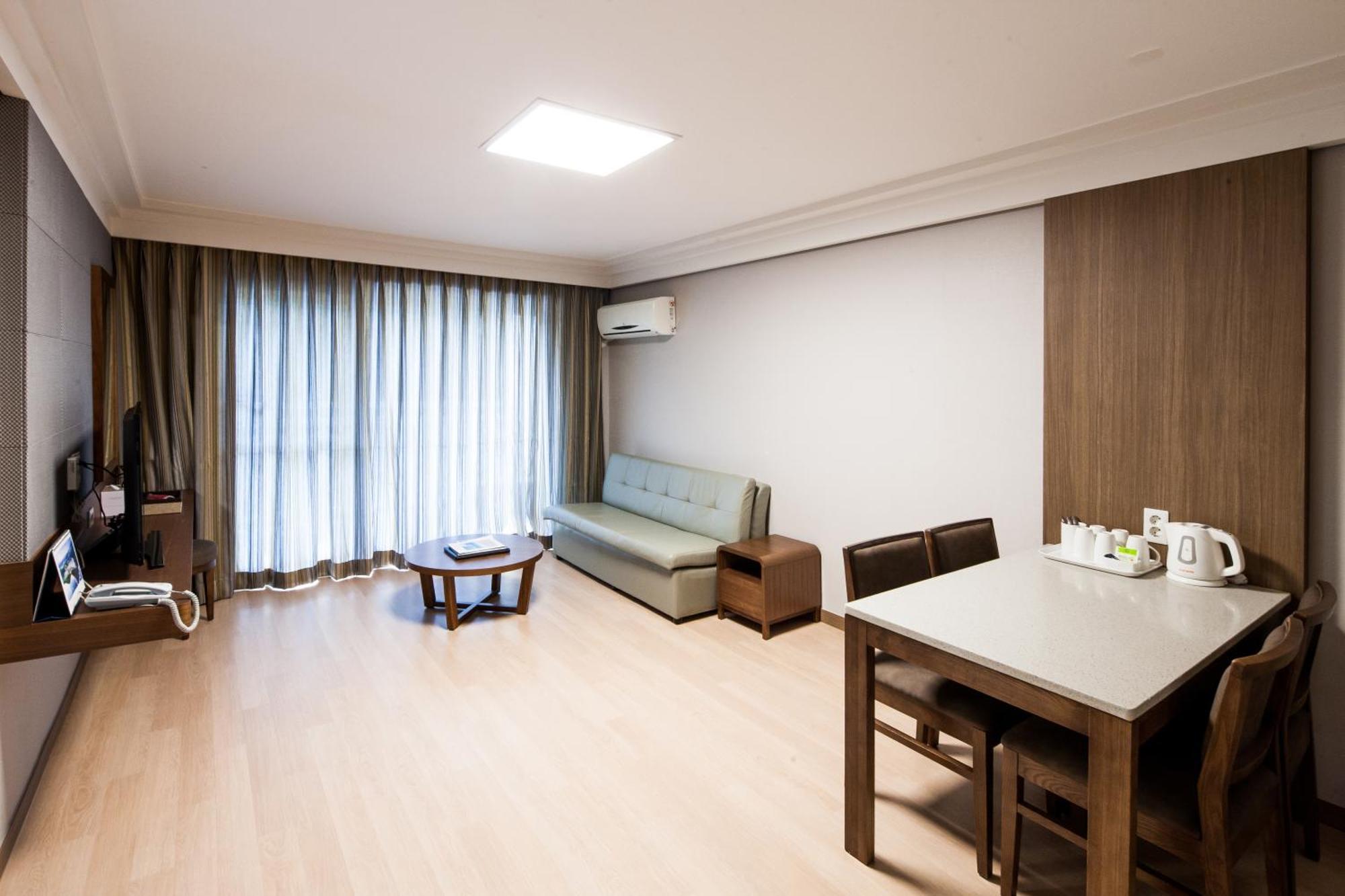 Hotel Vivaldipark Hongcheon Exterior foto